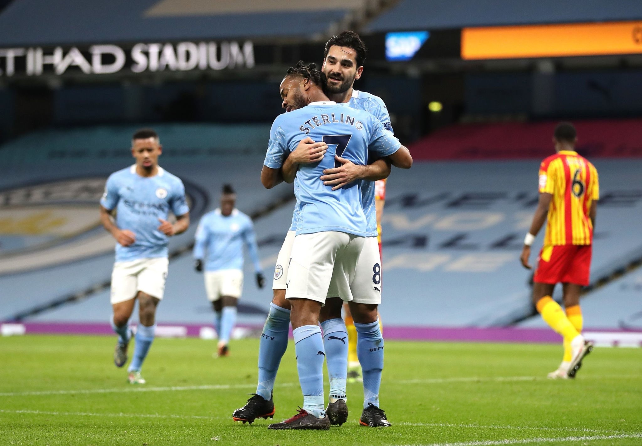 击到球员的 击到球员的